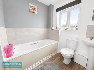 Bathroom- click for photo gallery